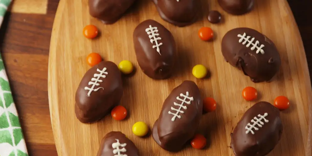 Лучший рецепт футбольного мяча Reese's - Как сделать футбольный мяч Reese's