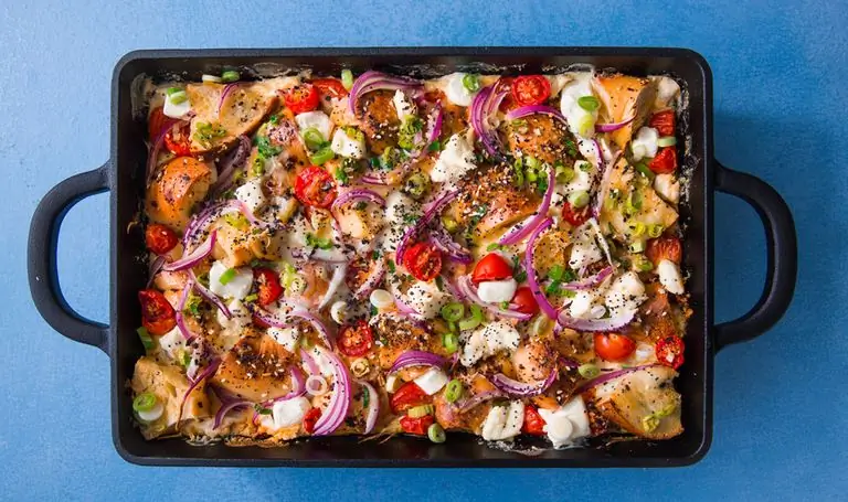Лучший рецепт запеканки на завтрак с рогаликами - Как приготовить запеканку на завтрак с рогаликами
