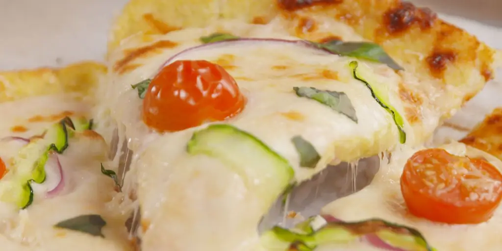 Лучший рецепт пиццы Primavera с корочкой из цветной капусты