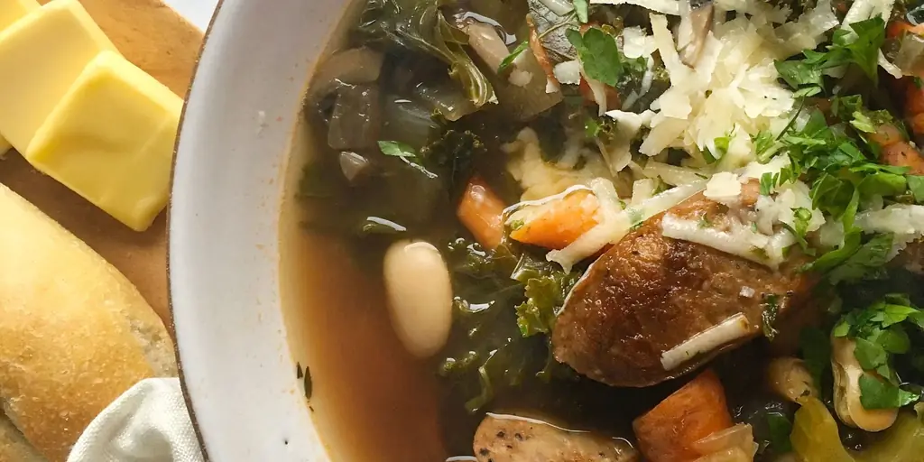 Andouille Sausage, Kale & Рецепт фасолевого супа
