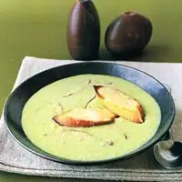 Крем-суп из спаржи с грибами и грюйерскими гренками - Рецепты овощных супов - Рецепты французских супов