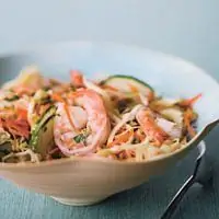 Азиатский салат с креветками и капустой - Рецепты салатов