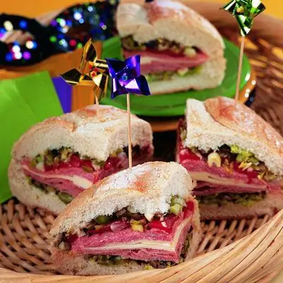 Muffuletta - New Orleans Classic - Легкие рецепты сэндвичей