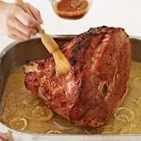 Ветчина в глазури с лимоном и маринованным перцем - Рецепты ветчины