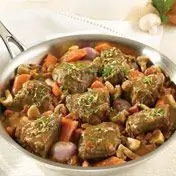 Говядина тушеная с луком-шалотом и грибами - Campbell's Kitchen - Swanson