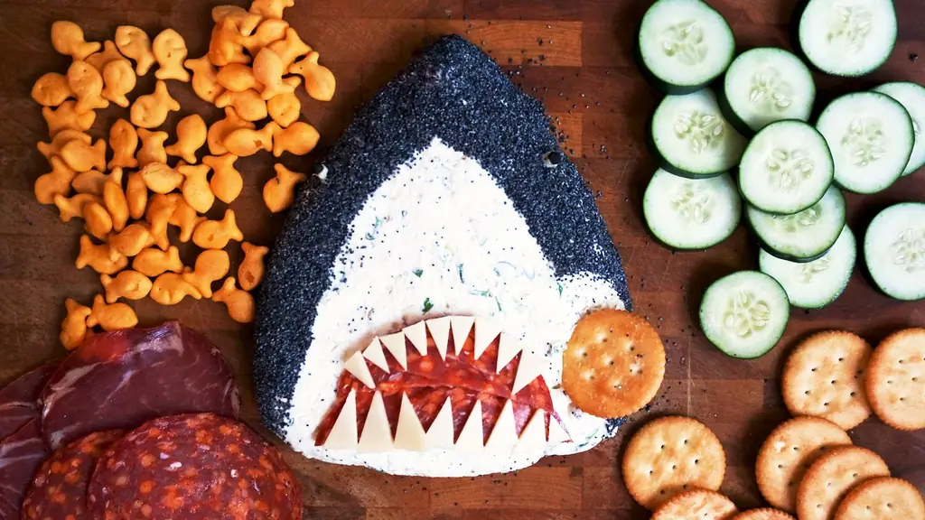 Shark Week Доска "Shark-cuterie"