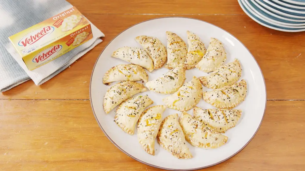 Лучший сырный цыпленок & Пироги с брокколи - Как приготовить сырный цыпленок & Пироги с брокколи