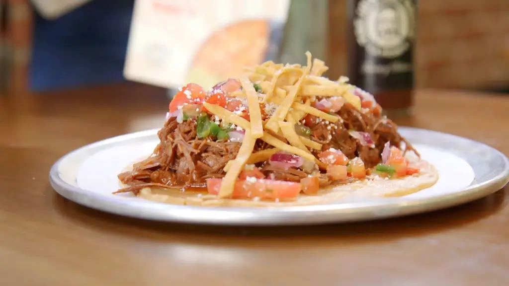 Barbacoa Tacos - Как приготовить тако Barbacoa от Дэнни Трехо