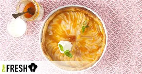 Линейный торт с грушами и марципаном