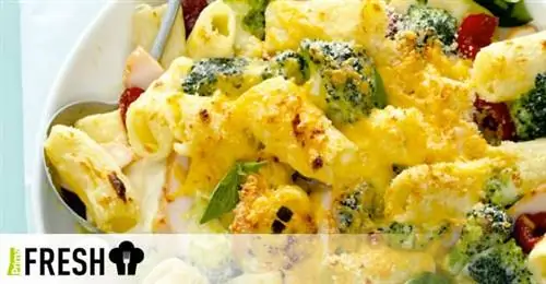 Копченая курица с макаронами и брокколи