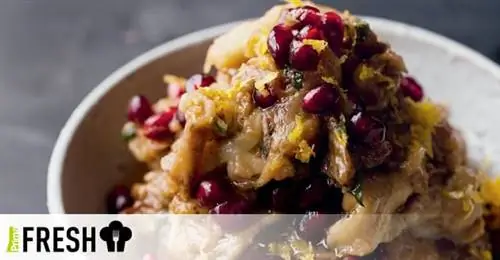Жареный баклажан с чесноком, лимоном и гранатом