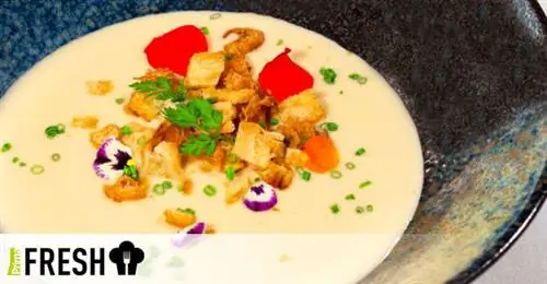 Крем из пастернака с горгонзолой и гренками из круассанов