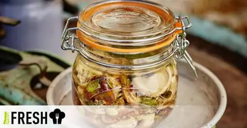 Грибы маринованные в масле