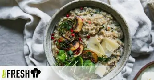 Овсянка с пармезаном и грибами