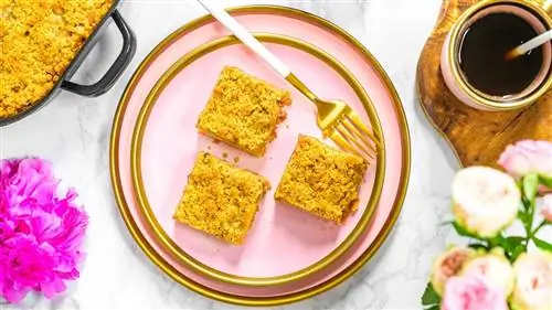 Ревеневый пирог с крамблом