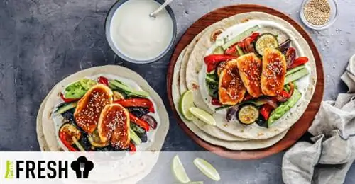 Фахитас с сыром халлуми и соусом терияки