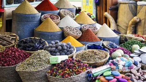 Рынки специй пестрят цветами и ароматами