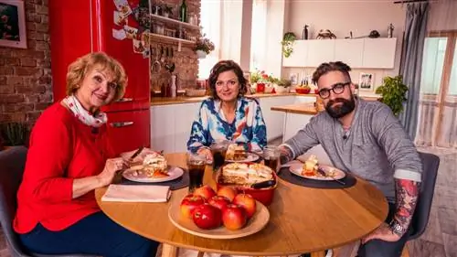 Хрустящая яблочно-сырная булочка, в которой всего много
