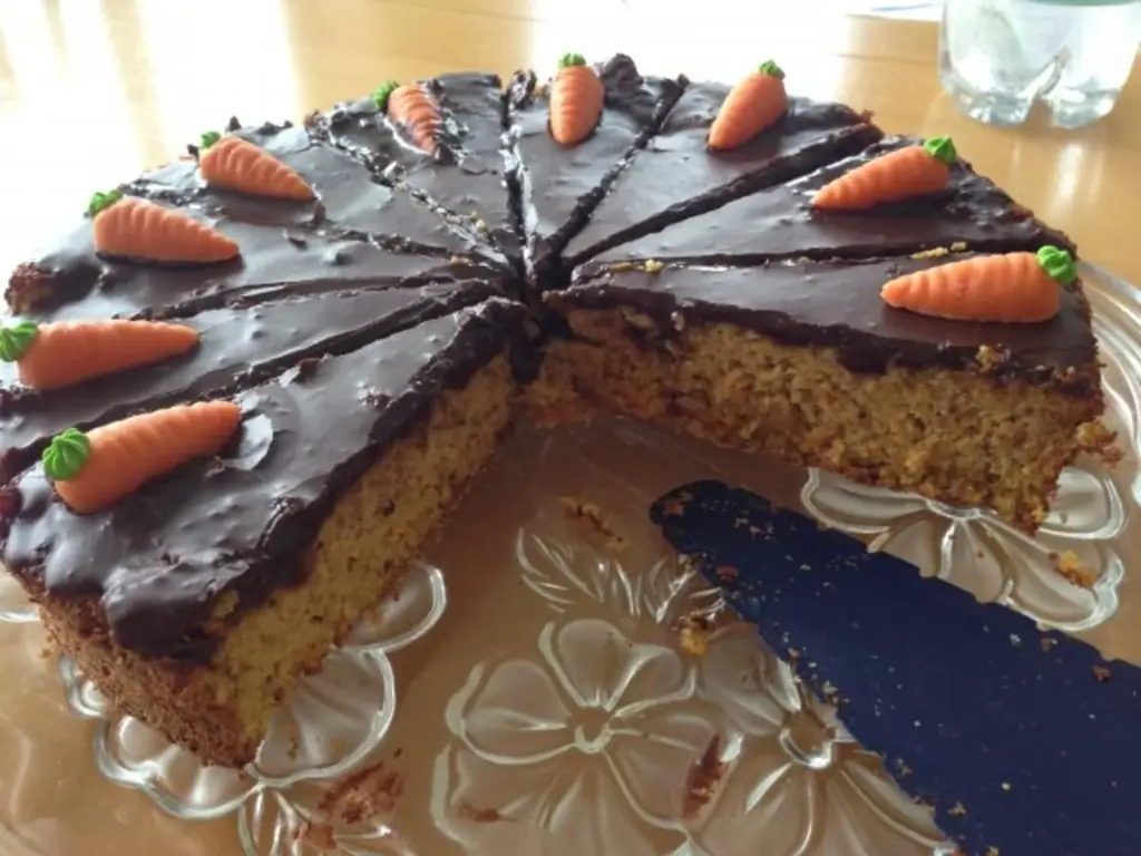 Морковный пирог без муки (старый рецепт ГДР, слегка усовершенствованный)