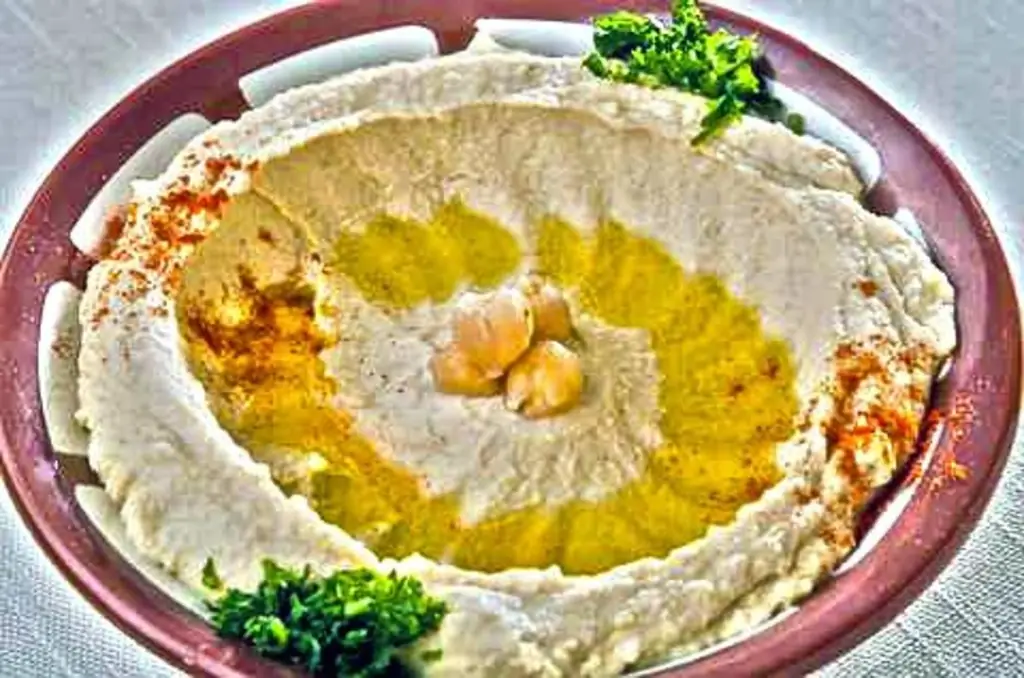 Hummus Bil Tahini (соус из нута с кунжутной пастой)