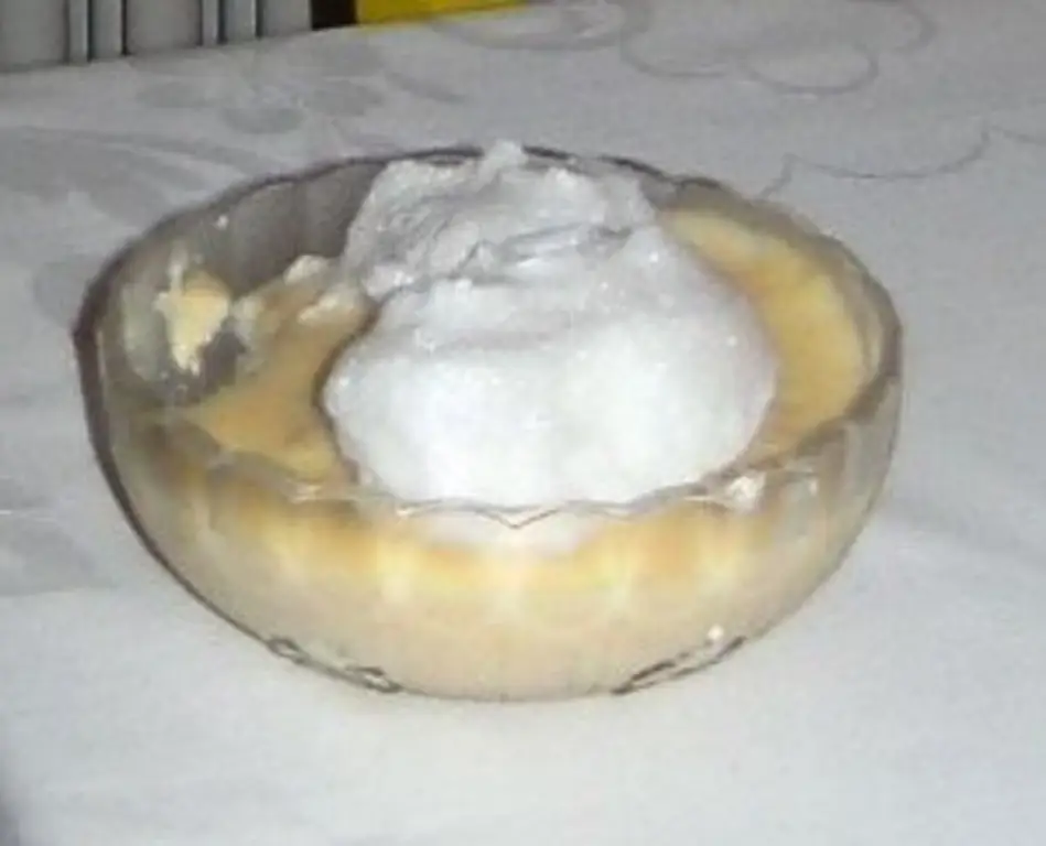 Снежки с молоком и яйцами