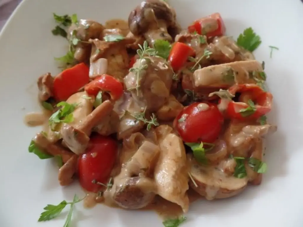 Куриные стрипсы с грибами