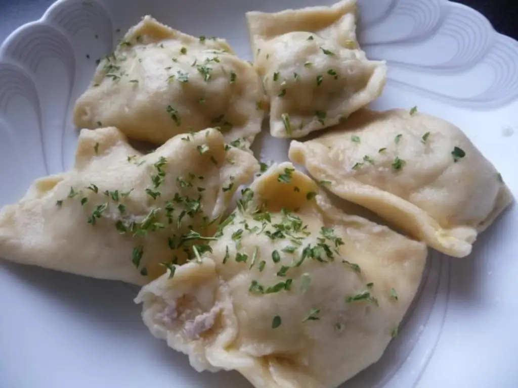Равиоли с фаршем и сливочным сыром