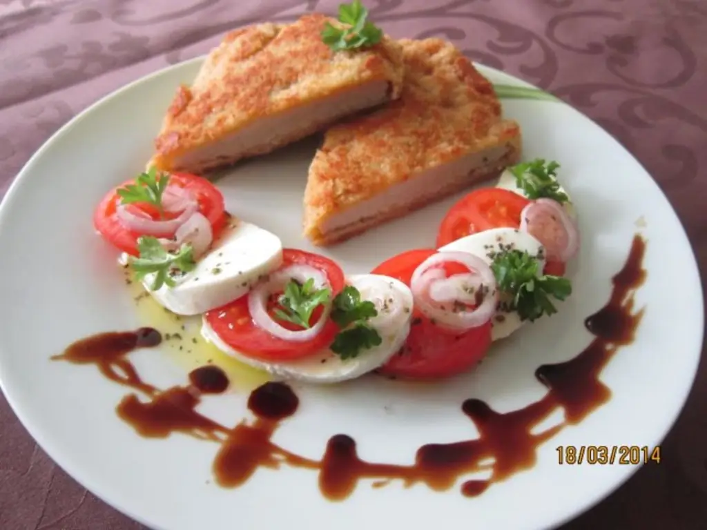 Шницель Капрезе
