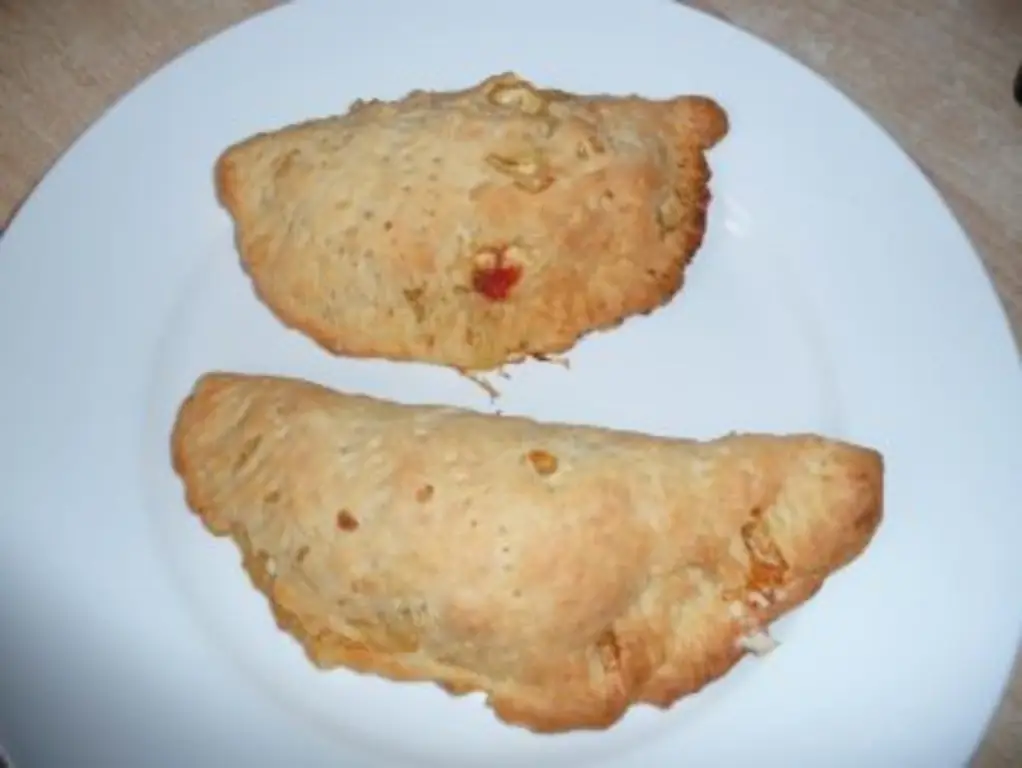 Пельмени с начинкой из птицы и брынзой