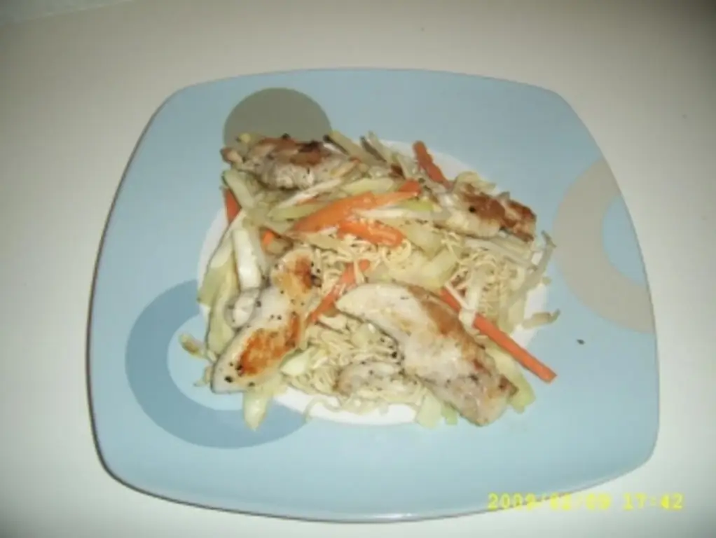 Жареная лапша с ростками