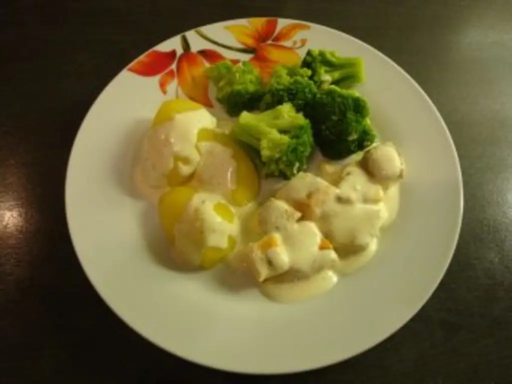 Лосось со сливочным сыром с травами