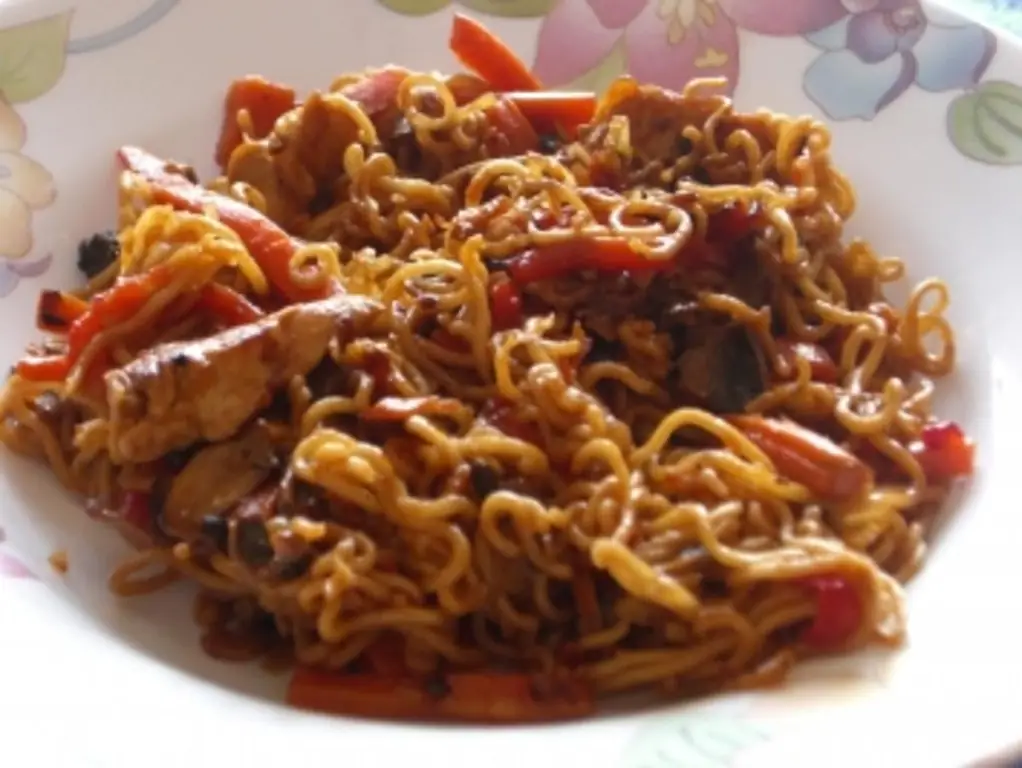 Жареные овощи с куриной грудкой
