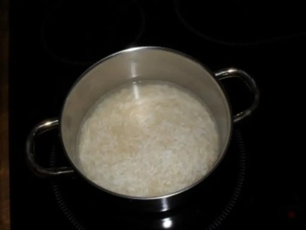 Использование остатков: Перец, фаршированный мясным фаршем и рисом