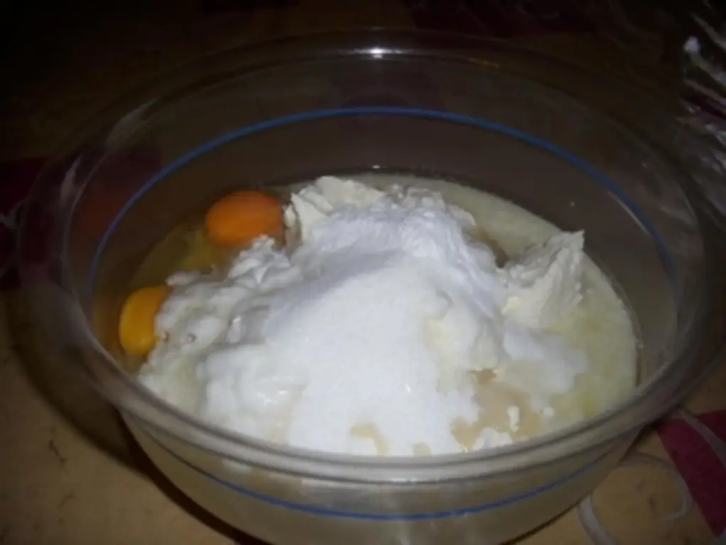 Торт со сливовым джемом и начинкой