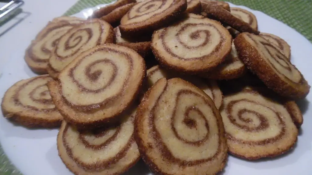 Печенье с булочками с корицей, красивое и очень хрустящее, вкусноепросто