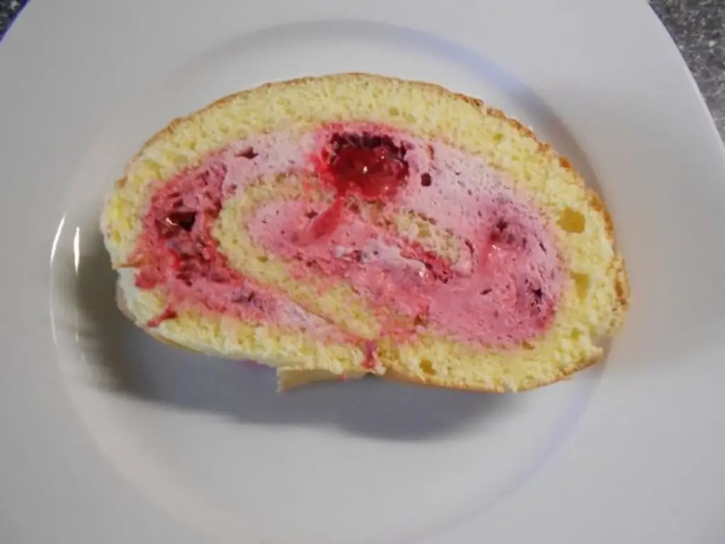 Малиновый рулет с Ahoj Brause
