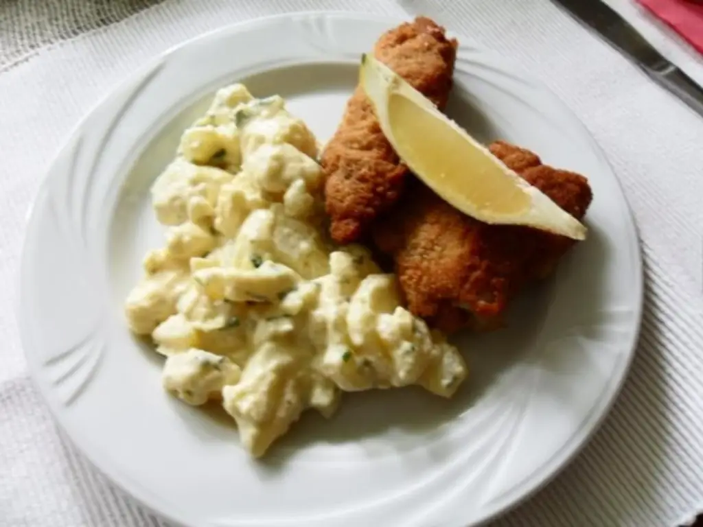 Запеченная курица Хрустящая снаружи, нежная и сочная внутри