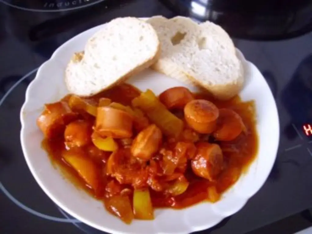 Сосиска с венскими сосисками и желтым перцем