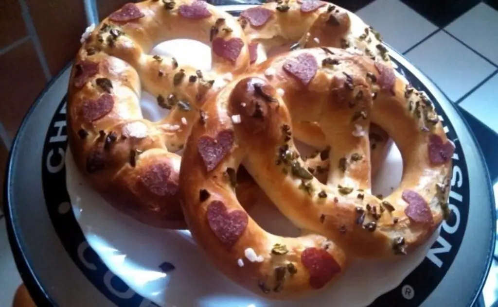 Pretzel & Pretzel Dogs / Тесто для кренделя