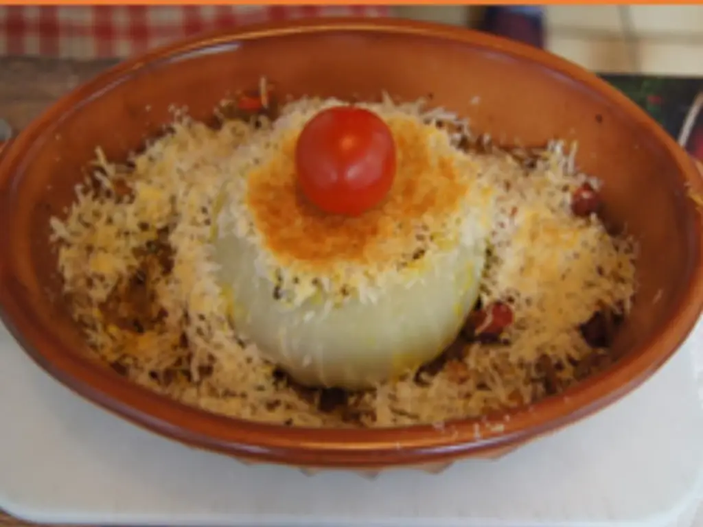 Кольраби, фаршированная курицей и овощами