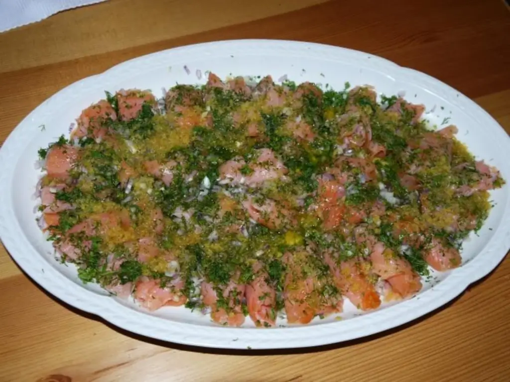 Копченый лосось с лемонграссом