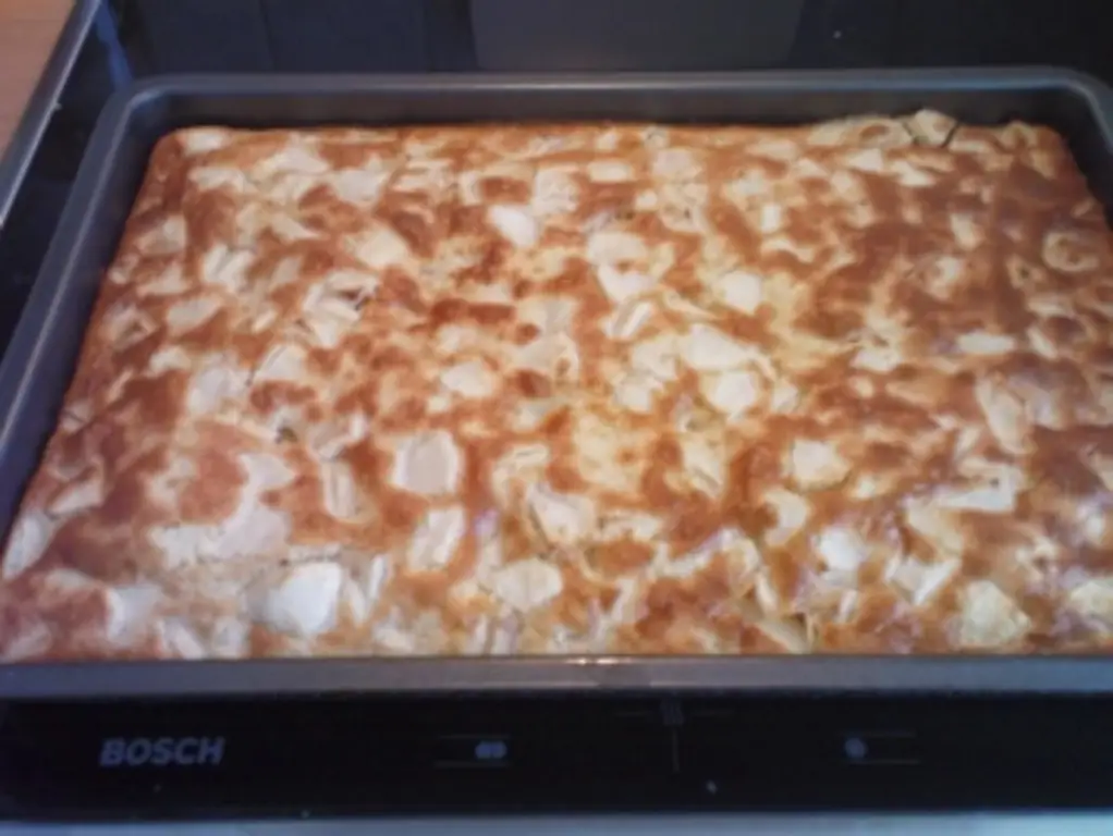 Яблочные ломтики Быстрый яблочный пирог из формочек
