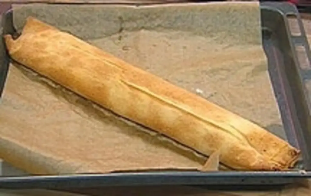 Пряный штрудель из манной крупы