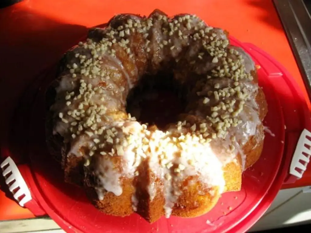 Гугельхупф с мандаринами и сметаной