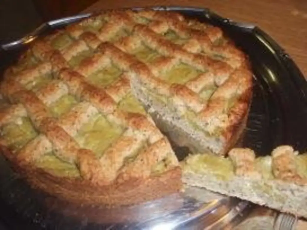 Торт с ревенем по-линцски