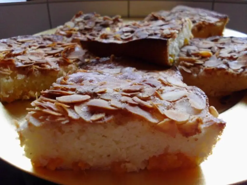 Мандариновый торт с миндалем
