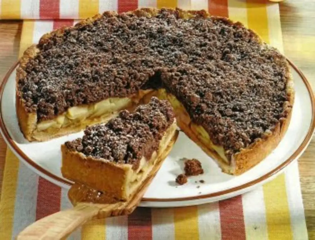 Яблочный пирог с шоколадом