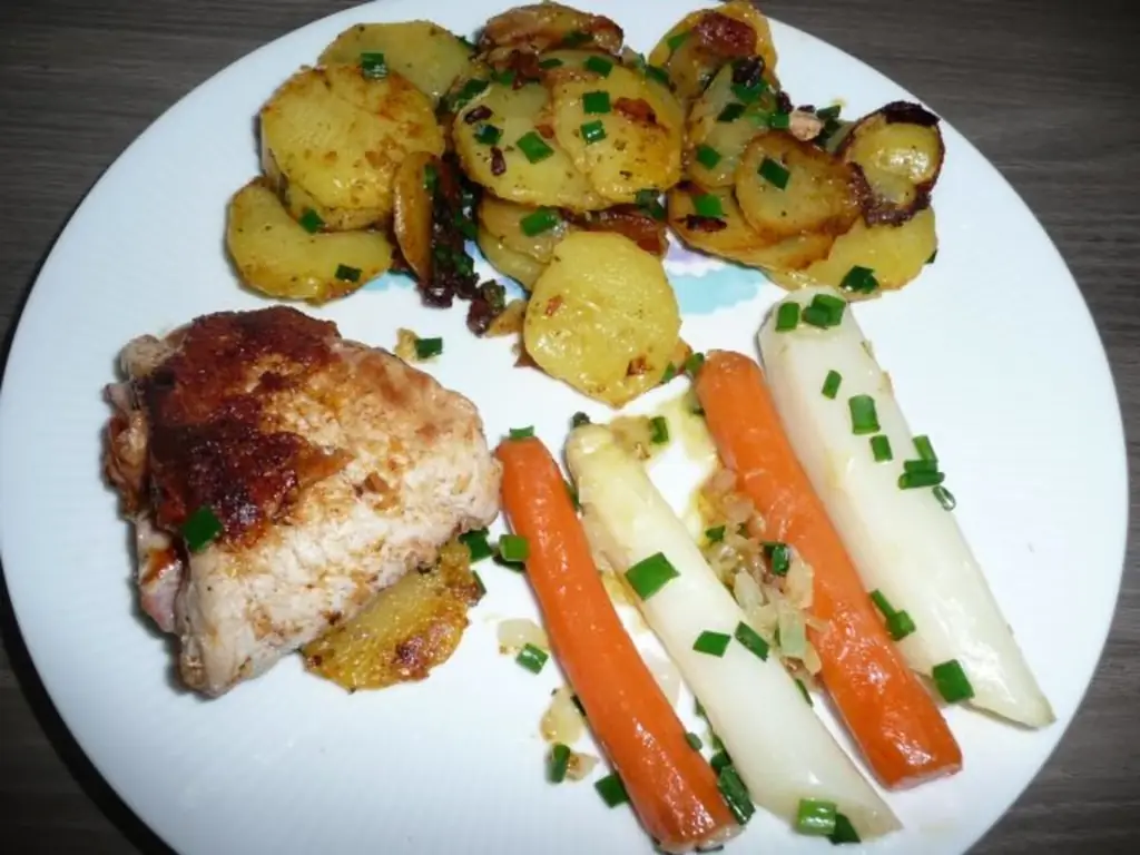 Cordon Bleu Natur с жареным картофелем и овощным миксом