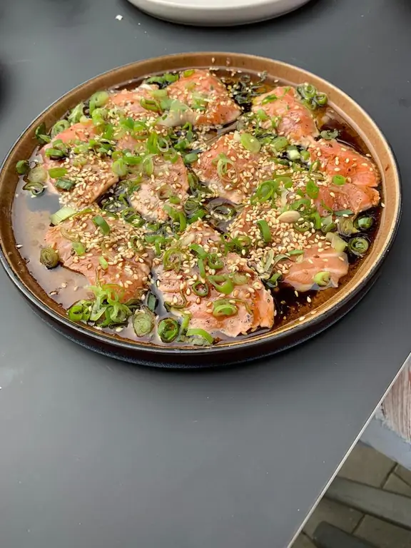 Куриные кусочки лосося в теплом масле