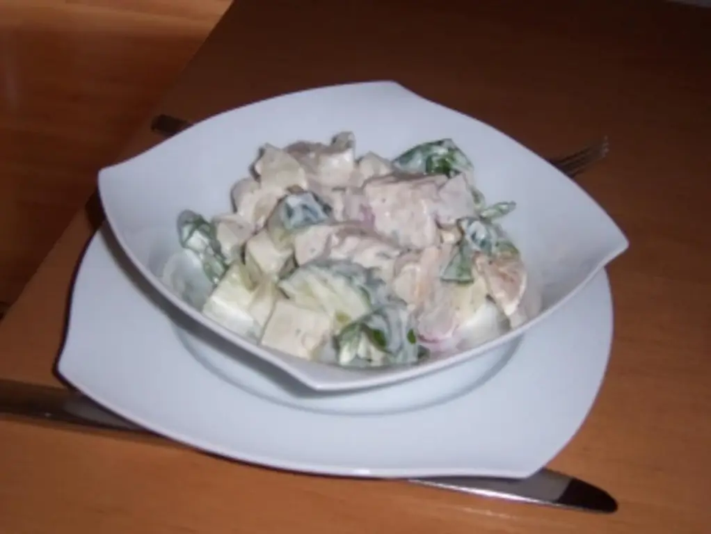 Салат из свежей курицы